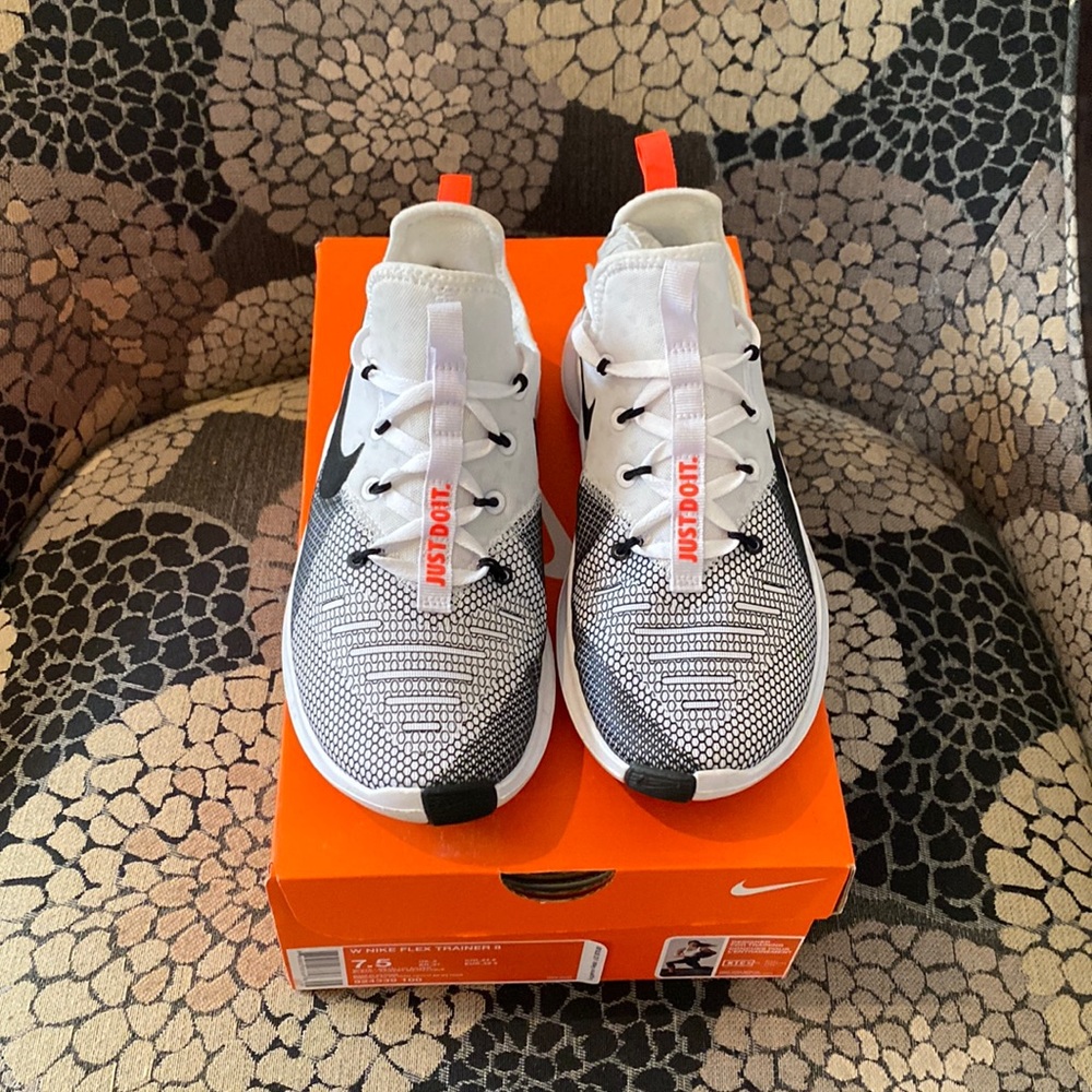 Nike free womens sneakers